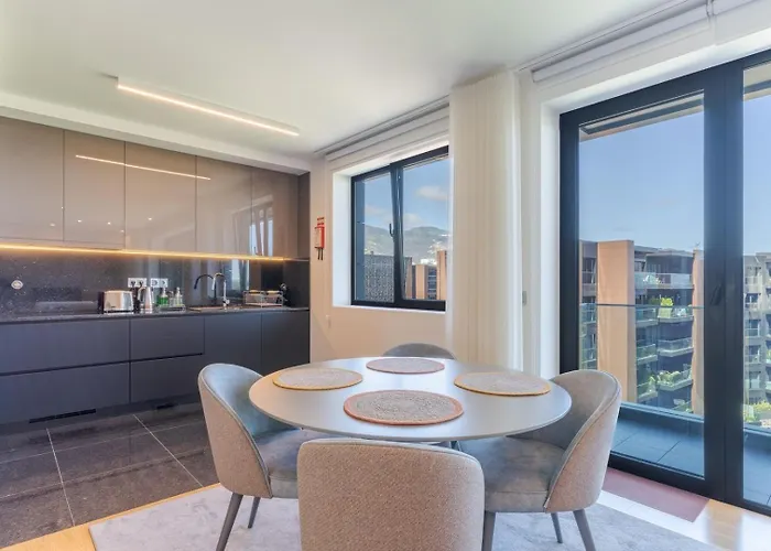 Renala Iii, By Pausa Funchal (Madeira)